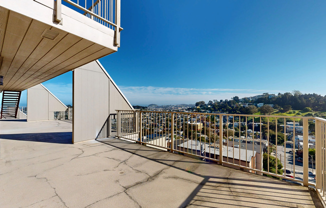 2031 CASTRO ST