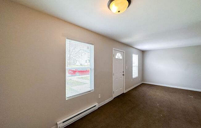 2810 Adams