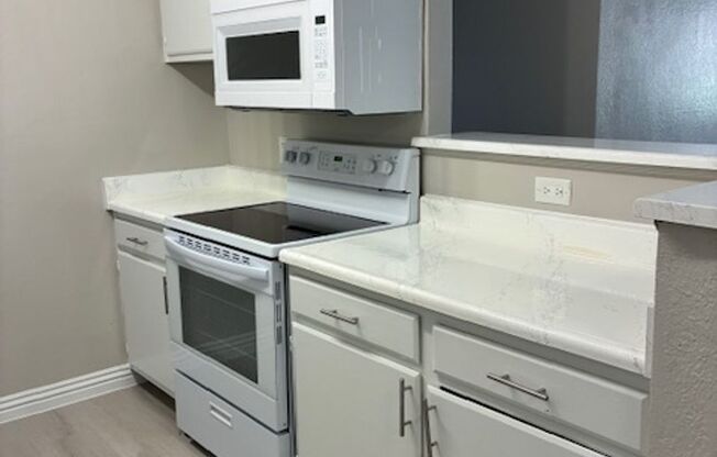 2 beds, 2 baths, 997 sqft, $1,500, Unit MA 131