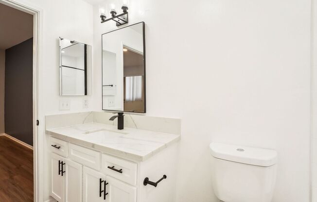 1 bed, 1 bath, 700 sqft, $1,748, Unit 214