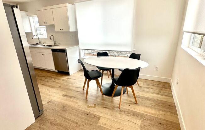 1543 W. 37th Pl Los Angeles, CA 90018