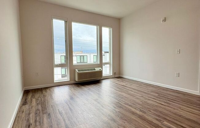 1 bed, 1 bath, 589 sqft, $1,675, Unit 304