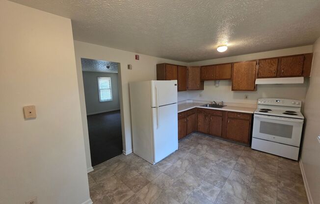 Large 2 Bedroom Townhouse Style Apartment Available Now