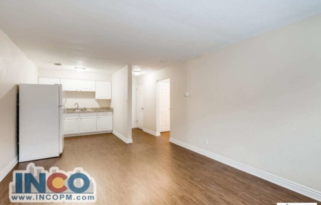 338 W POWERS AVE