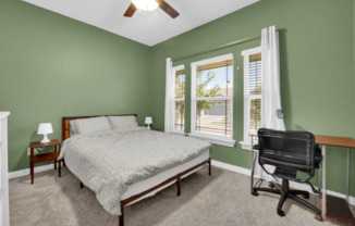 2113 PAXTON WAY