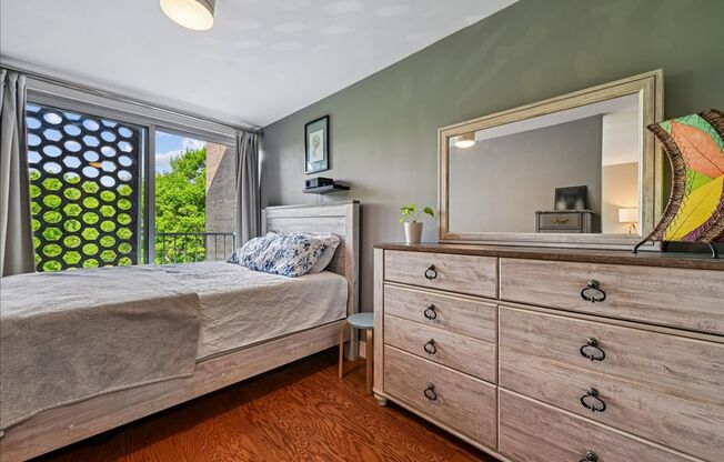 1 bed, 1 bath, $2,100, Unit UNIT #N 604