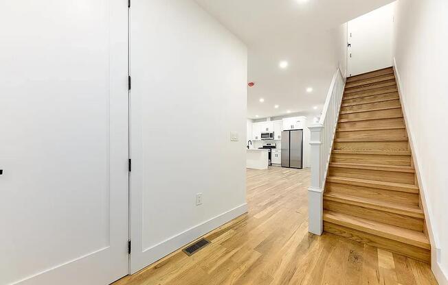 376 E 26 ST