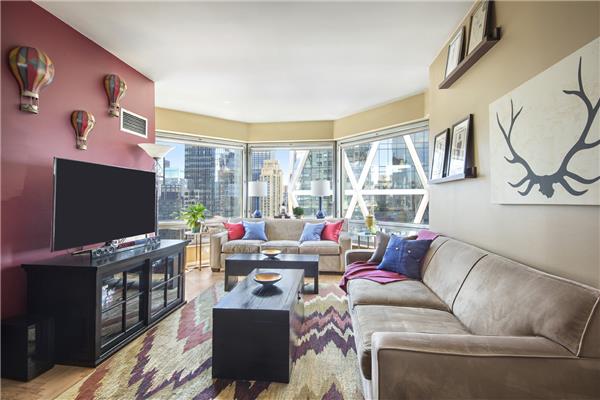 1 bed, 1 bath, 730 sqft, $5,500, Unit 30-D