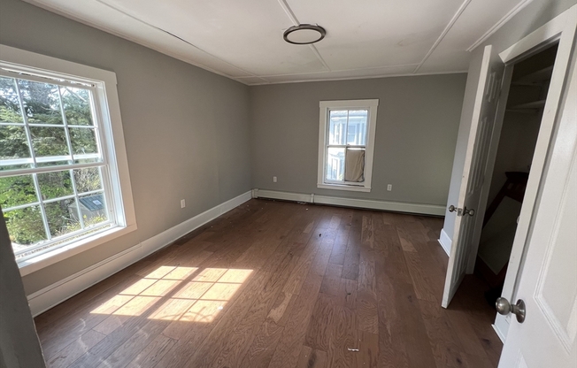50 W MAIN ST