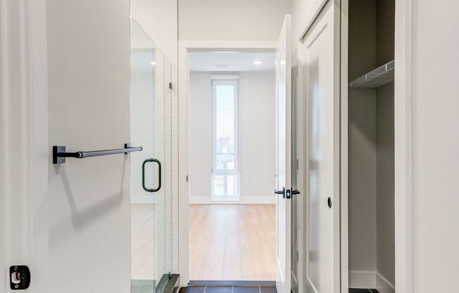 1 bed, 1 bath, 730 sqft, $1,600, Unit 309