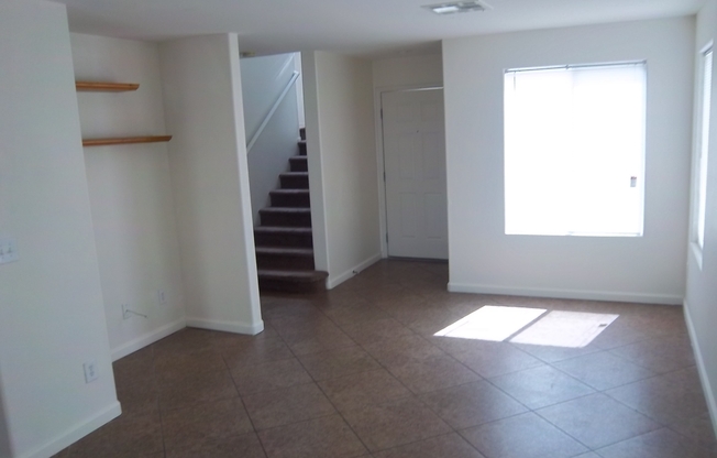 3 bedroom home with granite tops and tile floors $1500.00/month