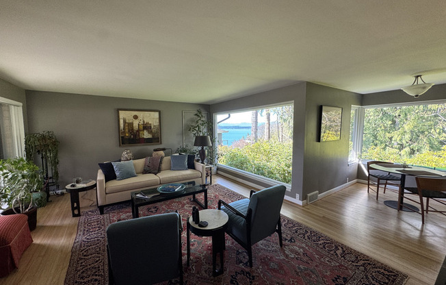 3433 MAGNOLIA BLVD W
