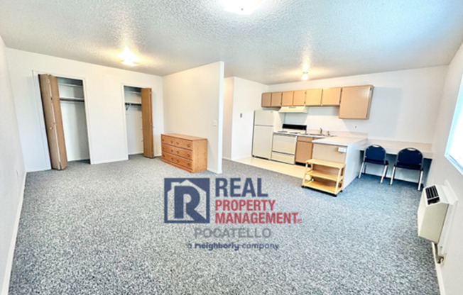 Studio, 1 bath, $650, Unit Apt 20