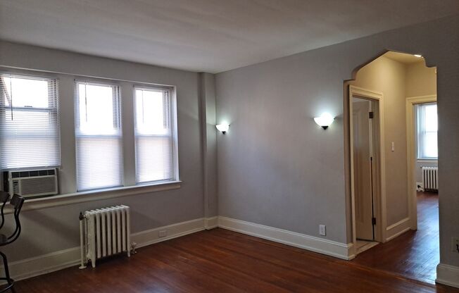1 bed, 1 bath, 585 sqft, $1,785, Unit 109A