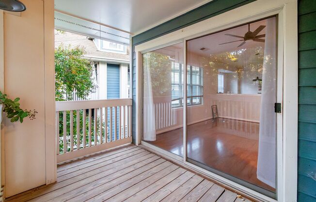 Beautiful Top Floor Condo in the Heart of Dilworth!