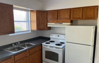 2 beds, 1 bath, $800