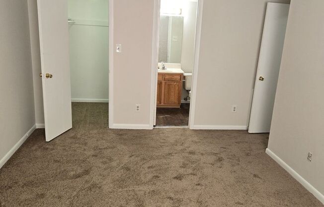 3 beds, 2 baths, $1,350