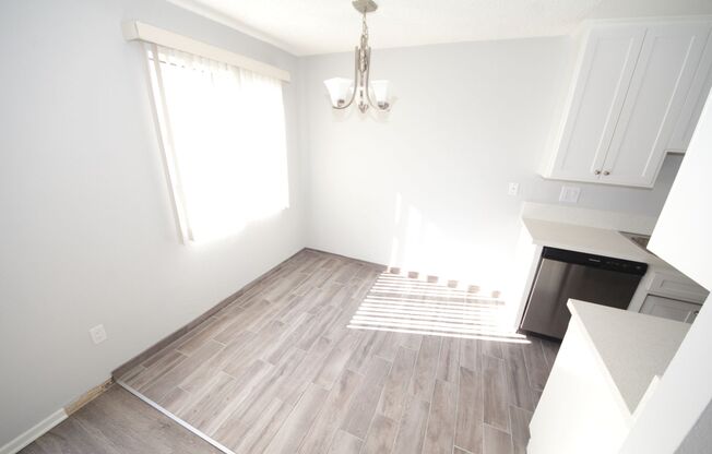 1 bed, 1 bath, $2,295, Unit 33-115