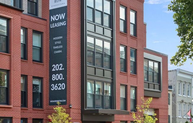 1 bed, 1 bath, $3,000, Unit 317