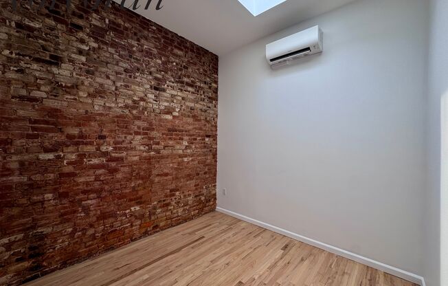 452 5 AVE