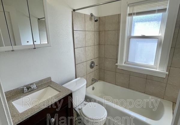 382 E 161 ST
