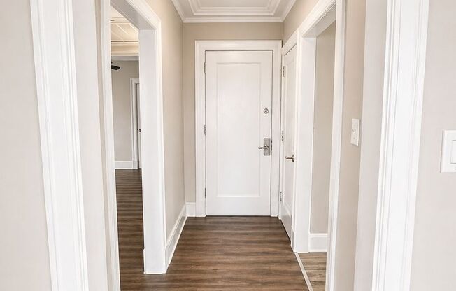 2 beds, 1 bath, 830 sqft, $1,495, Unit A9