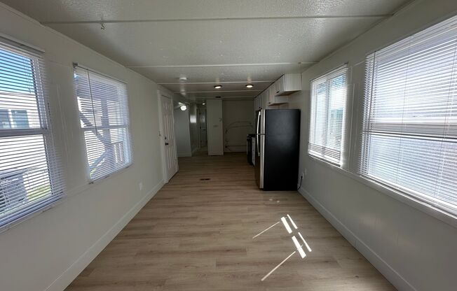 2 beds, 1 bath, 600 sqft, $1,199, Unit T18