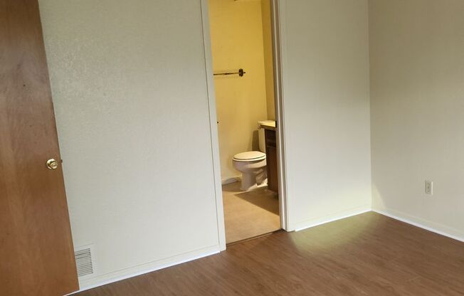 2 beds, 1.5 baths, $1,350