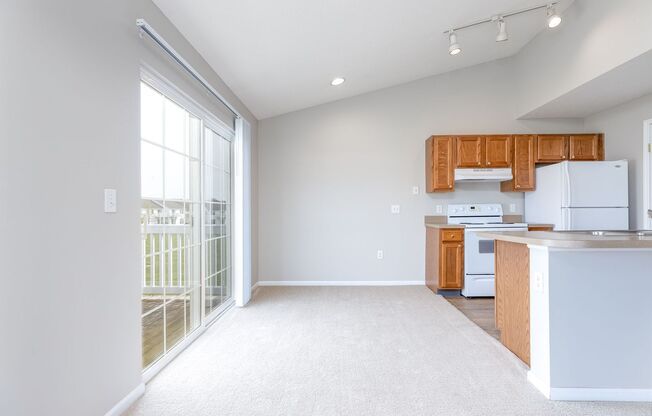 2 beds, 1 bath, 982 sqft, $1,369, Unit 336
