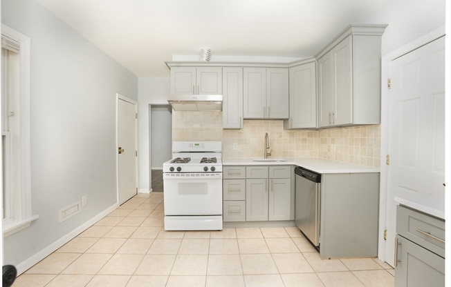 46 WYLLIS AVE