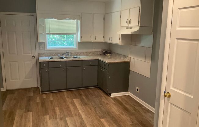 740 77 ST S