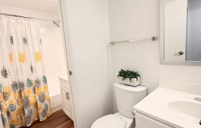 2 beds, 1.5 baths, 950 sqft, $2,275, Unit 237