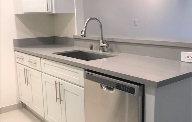 1 bed, 1 bath, 700 sqft, $1,723, Unit 203