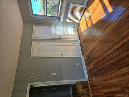 3 beds, 1 bath, 800 sqft, $3,000