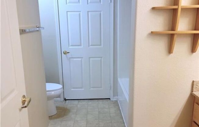 1 bed, 1 bath, $1,400, Unit Building 28