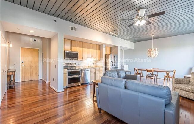 2 beds, 2 baths, 1,194 sqft, $2,700, Unit Unit 411