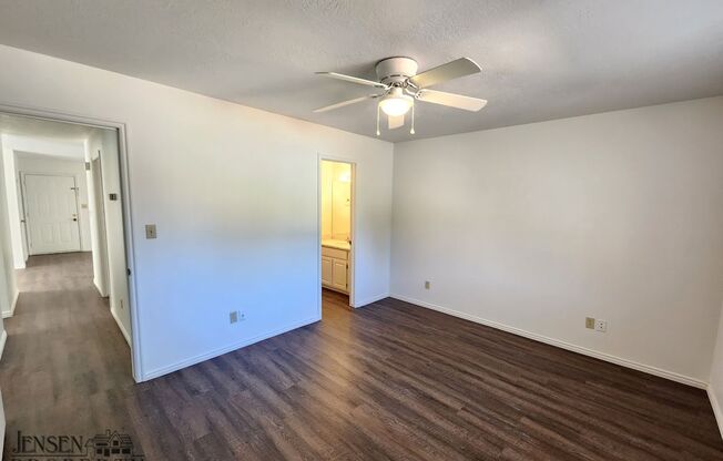 2 beds, 1 bath, $1,575