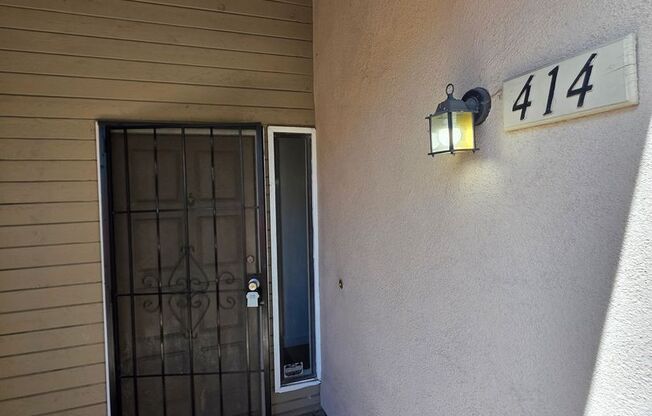 Newly Renovated 2 bedroom 2 bathroom Home in Costa Mesa