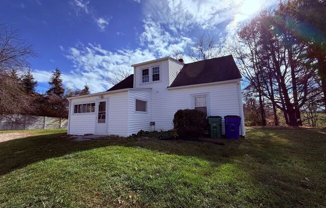 4 Bedroom, 1 Bath House