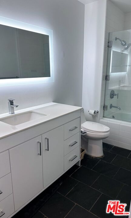 1 bed, 1 bath, 840 sqft, $3,300, Unit 710