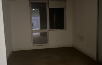 1 bed, 1 bath, 680 sqft, $2,400, Unit 322