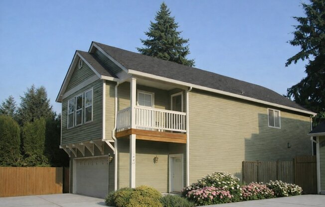 3223 E 27 CIR