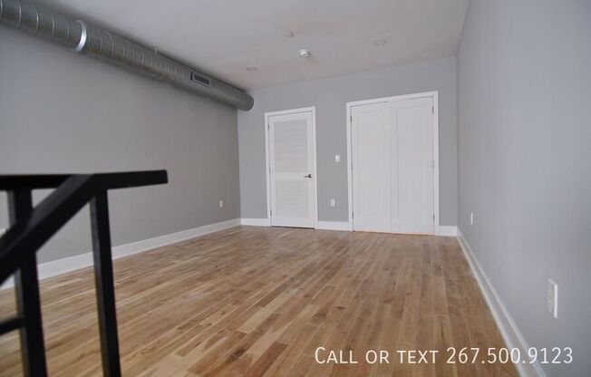 1523 W Girard Ave