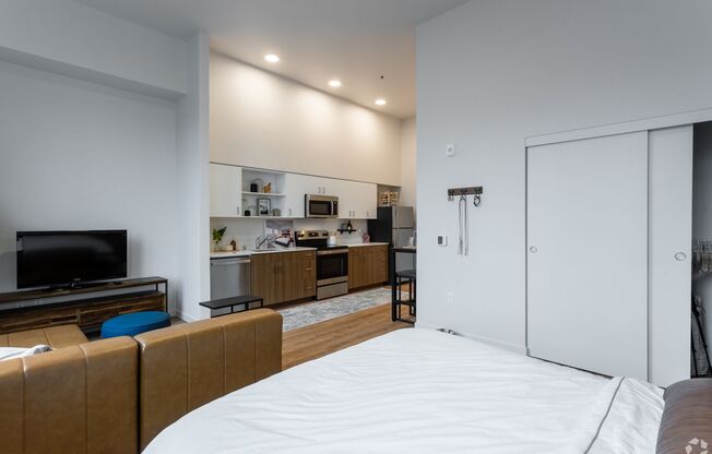 Studio, 1 bath, 409 sqft, $1,250, Unit 214