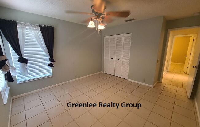 3 beds, 2 baths, $2,300