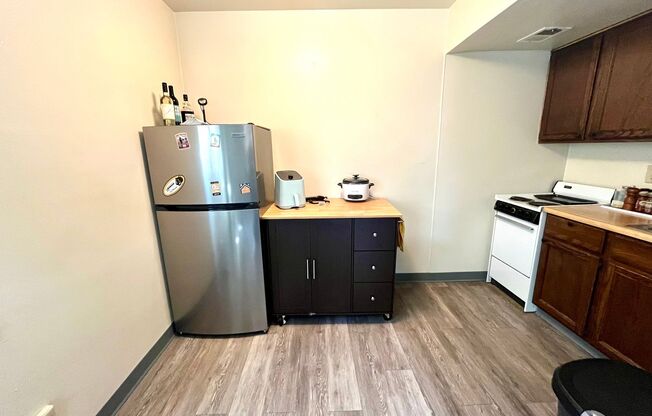 1 bed, 1 bath, $895, Unit 613