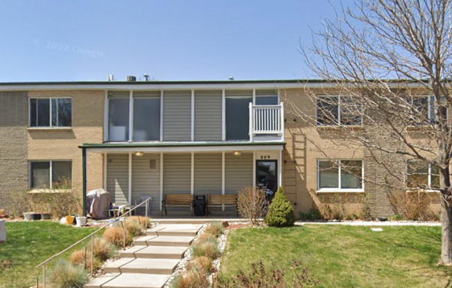 Oak Street Apartments