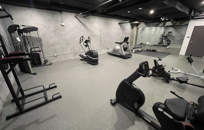 Studio, 1 bath, 574 sqft, $1,950, Unit Unit 307