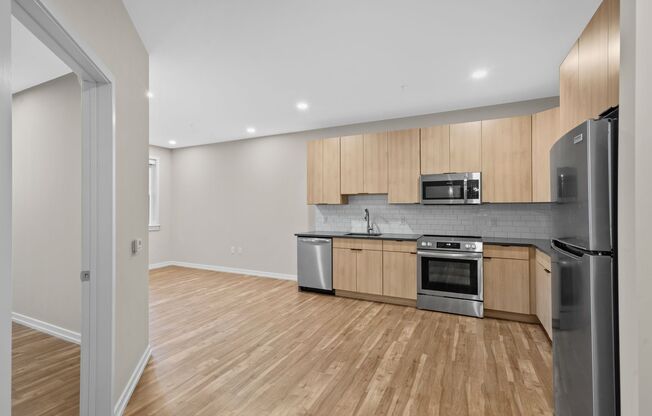 1 bed, 1 bath, 614 sqft, $2,410, Unit 712