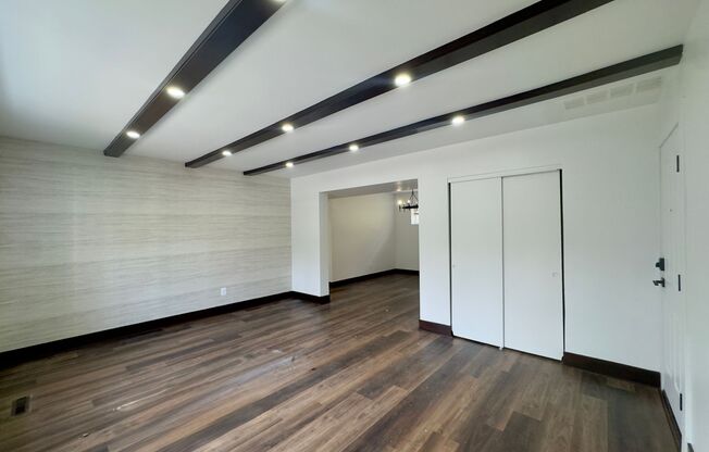 4000 4014 LINKWOOD RD